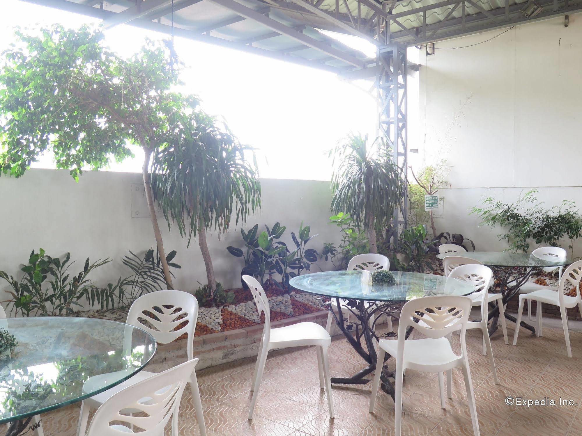 The Center Suites Cebu Luaran gambar